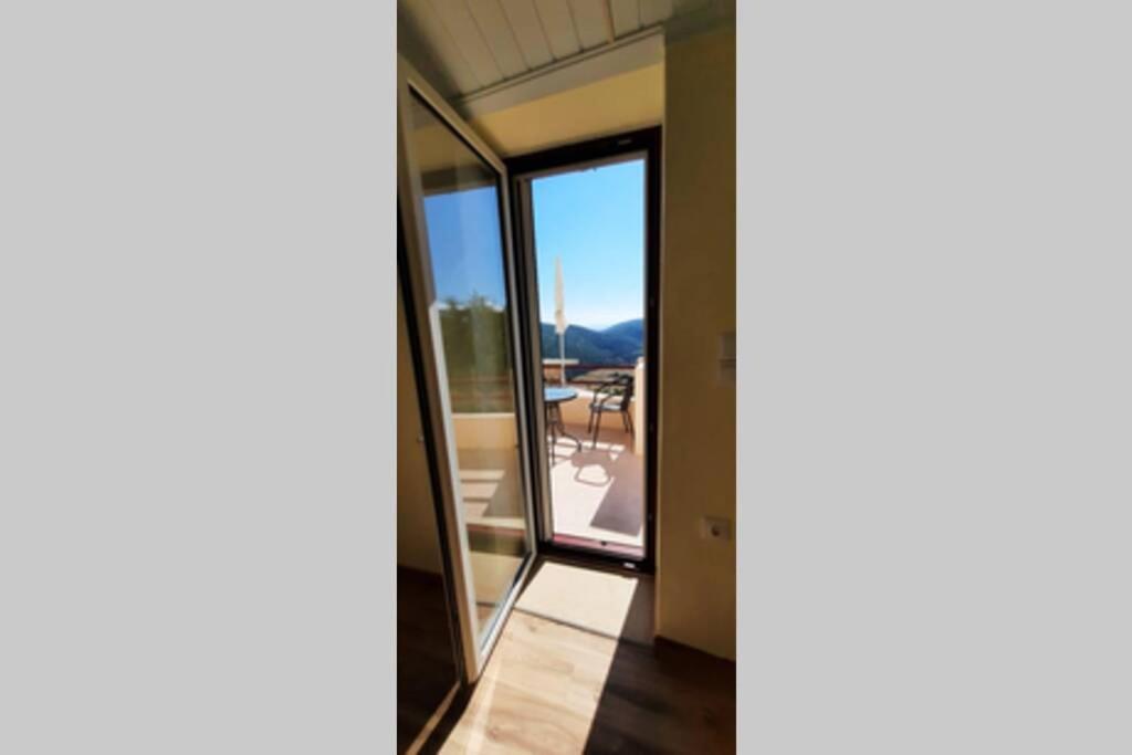 Manto Apartments Lefkada Evgiros Экстерьер фото