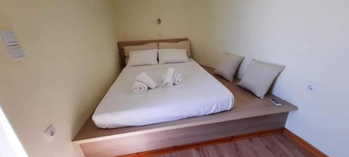 Manto Apartments Lefkada Evgiros Экстерьер фото