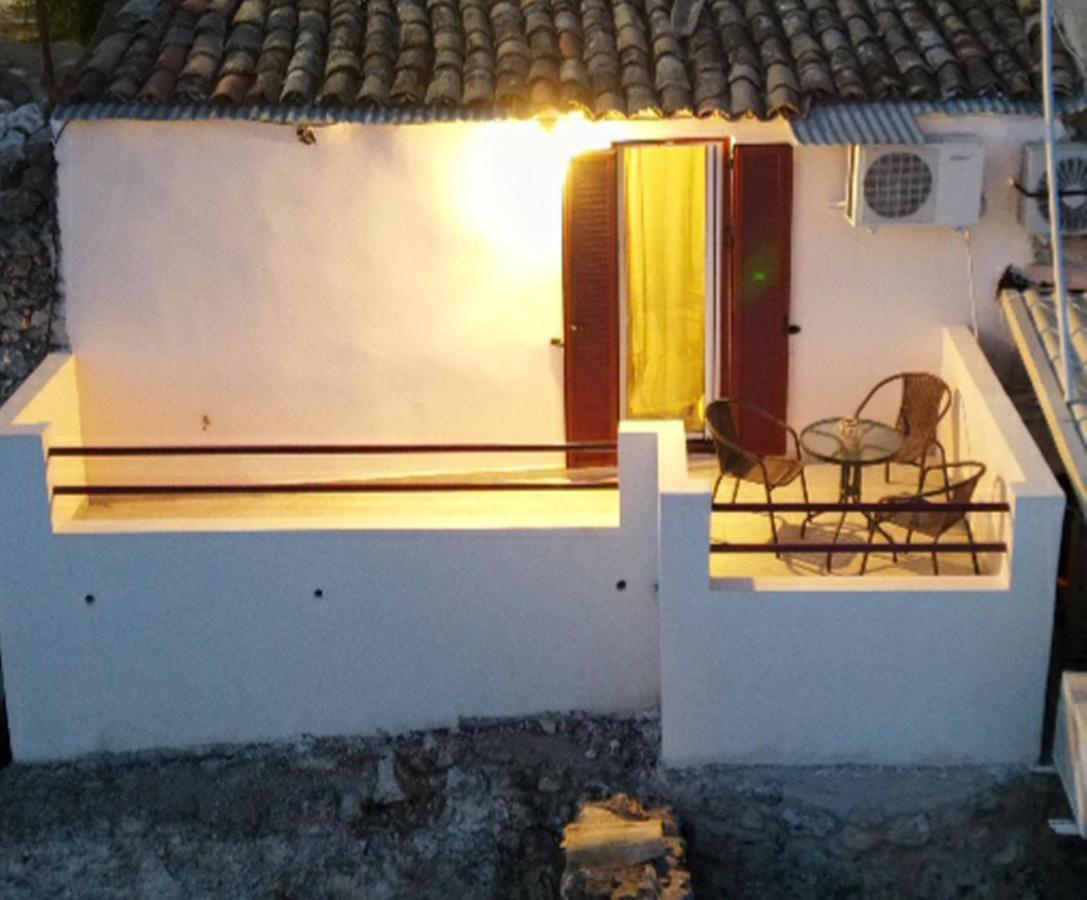 Manto Apartments Lefkada Evgiros Экстерьер фото